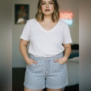 L.A.Blues 90s Striped  Blue and White Women Shorts